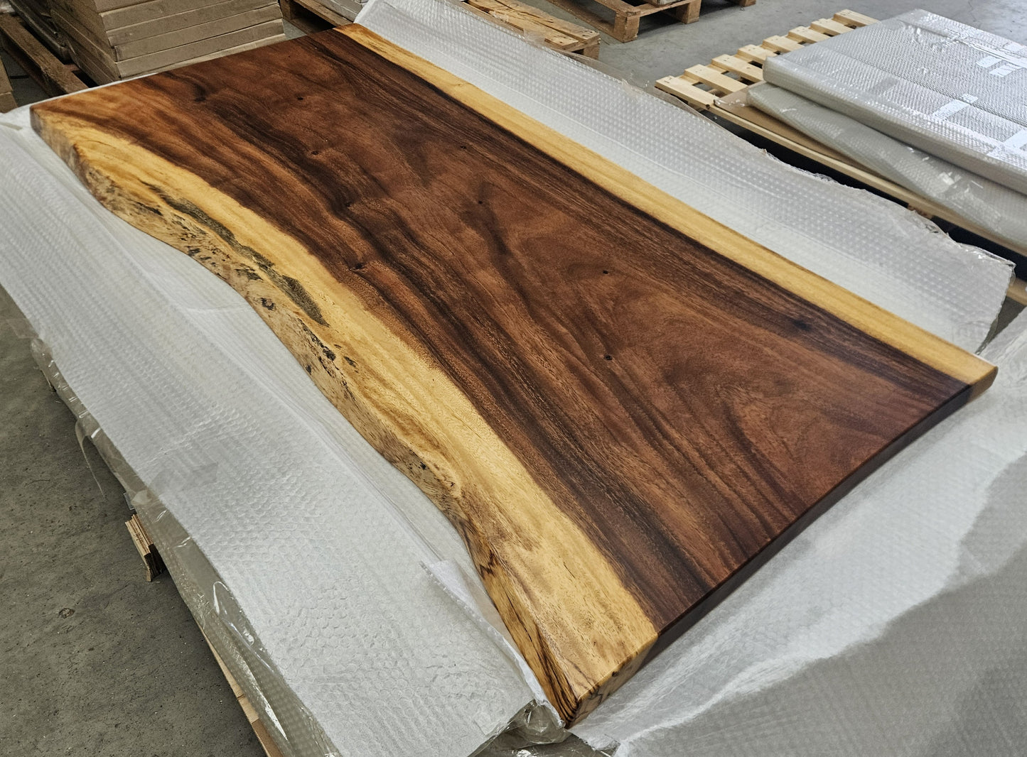 Table number 44 (157x77cm)