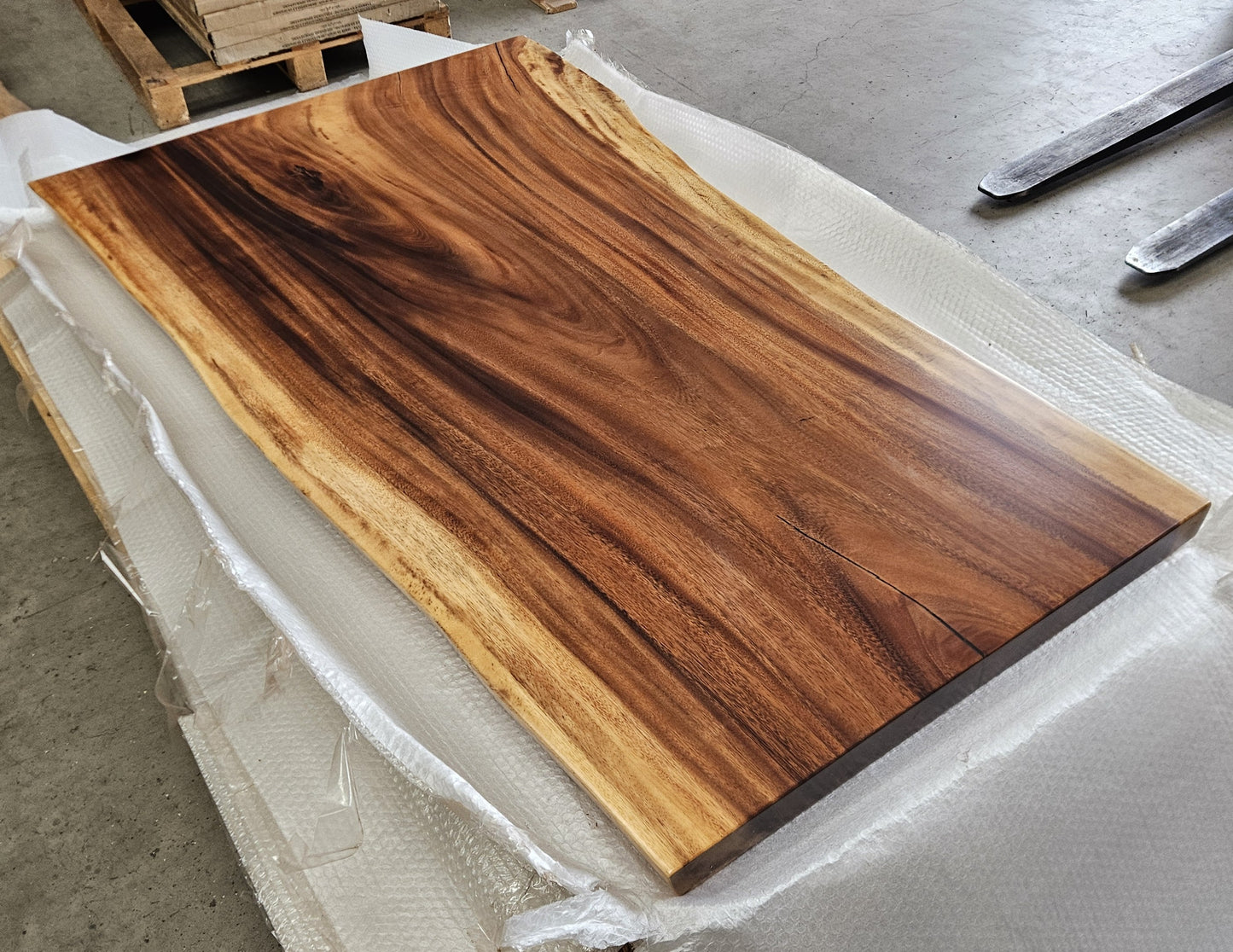 Table number 46 (161x90cm)