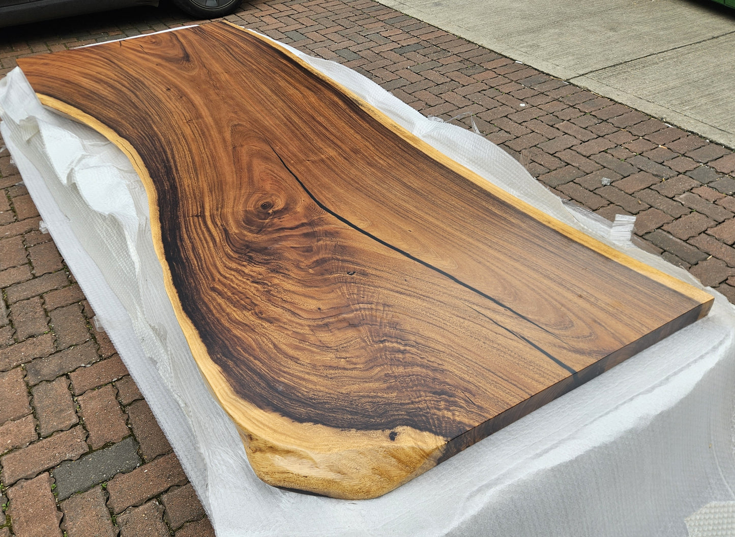 Table number 48 (250x97cm)