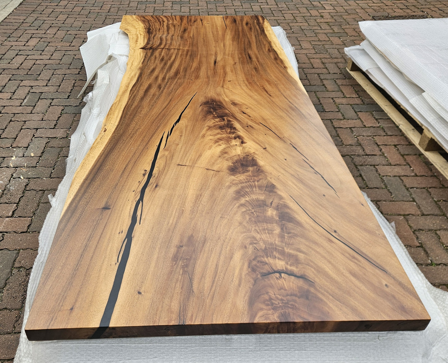 Table number 49 (250x103cm)