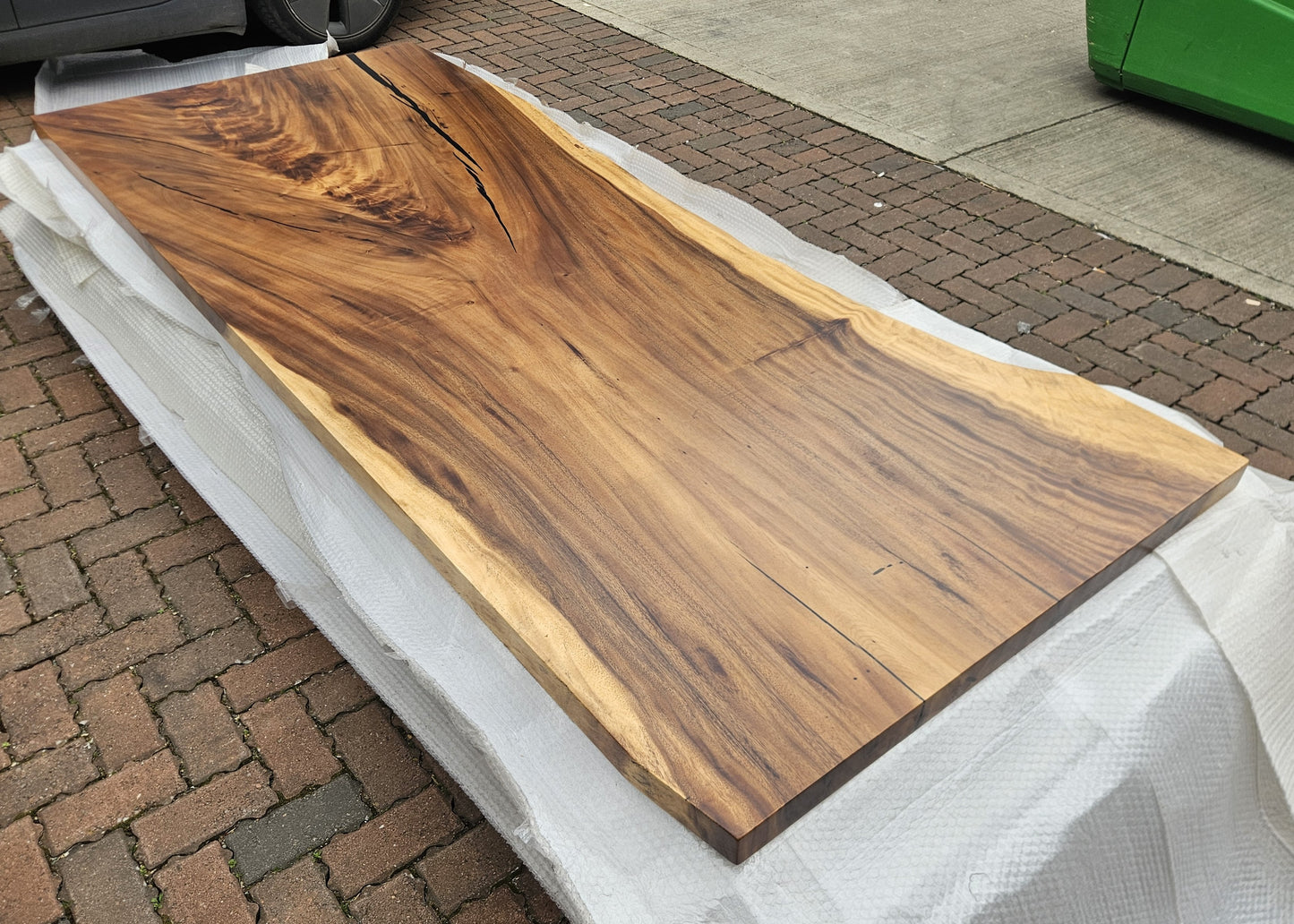 Table number 49 (250x103cm)