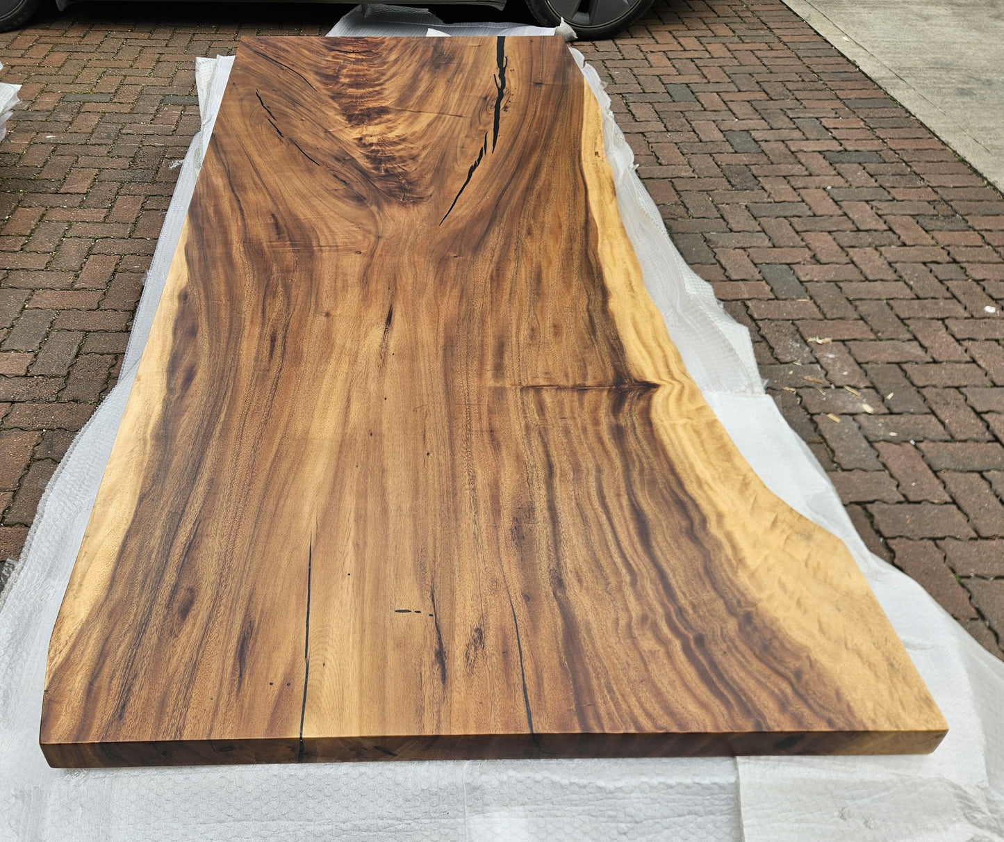 Table number 49 (250x103cm)
