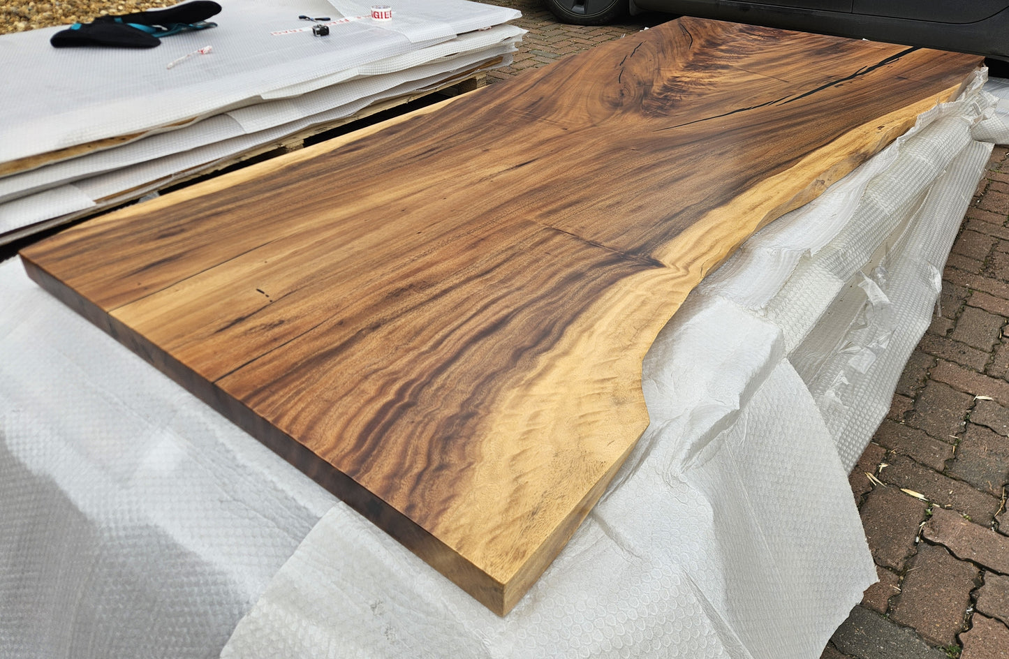 Table number 49 (250x103cm)