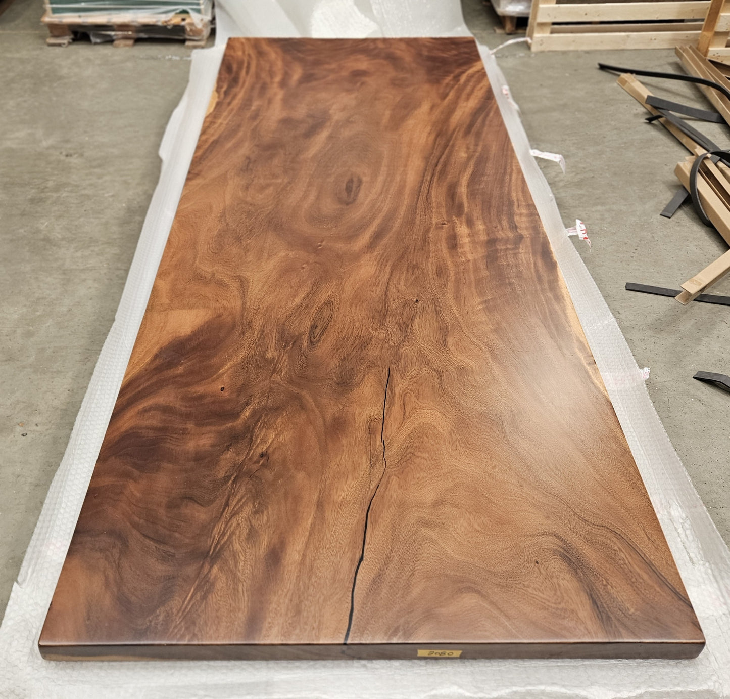 Table number 4 (250x100cm)