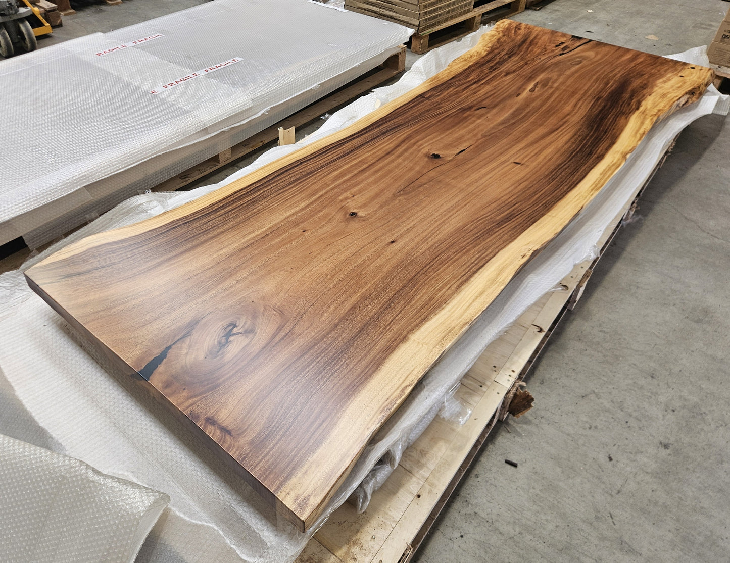Table number 51 (271x102cm)