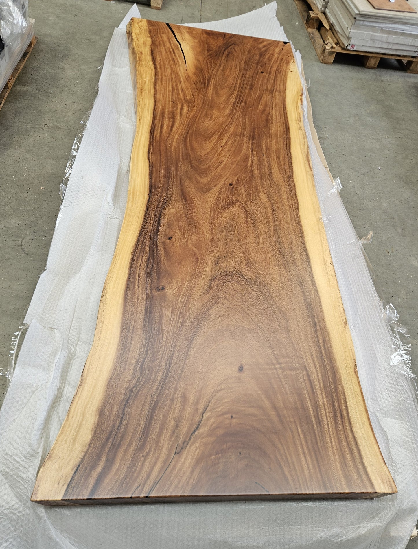 Table number 52 (260x90cm)
