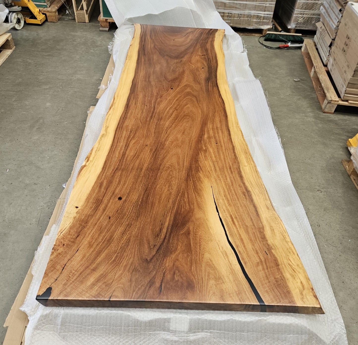 Table number 52 (260x90cm)