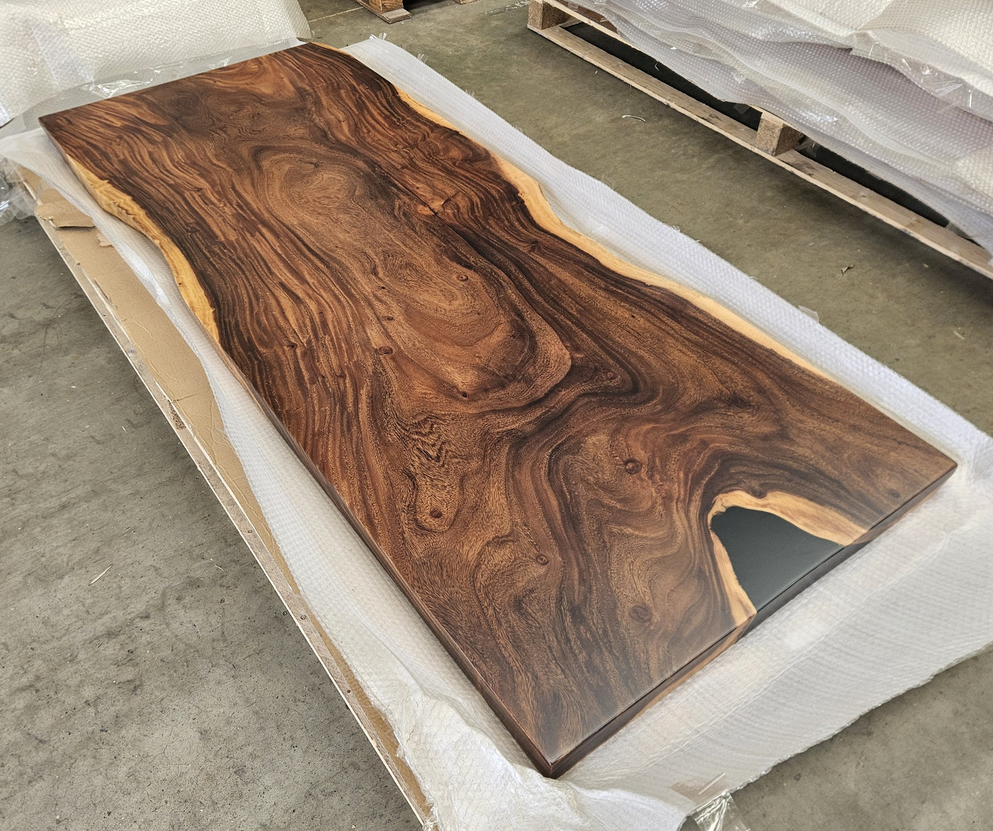 Table number 56 (221x88cm)
