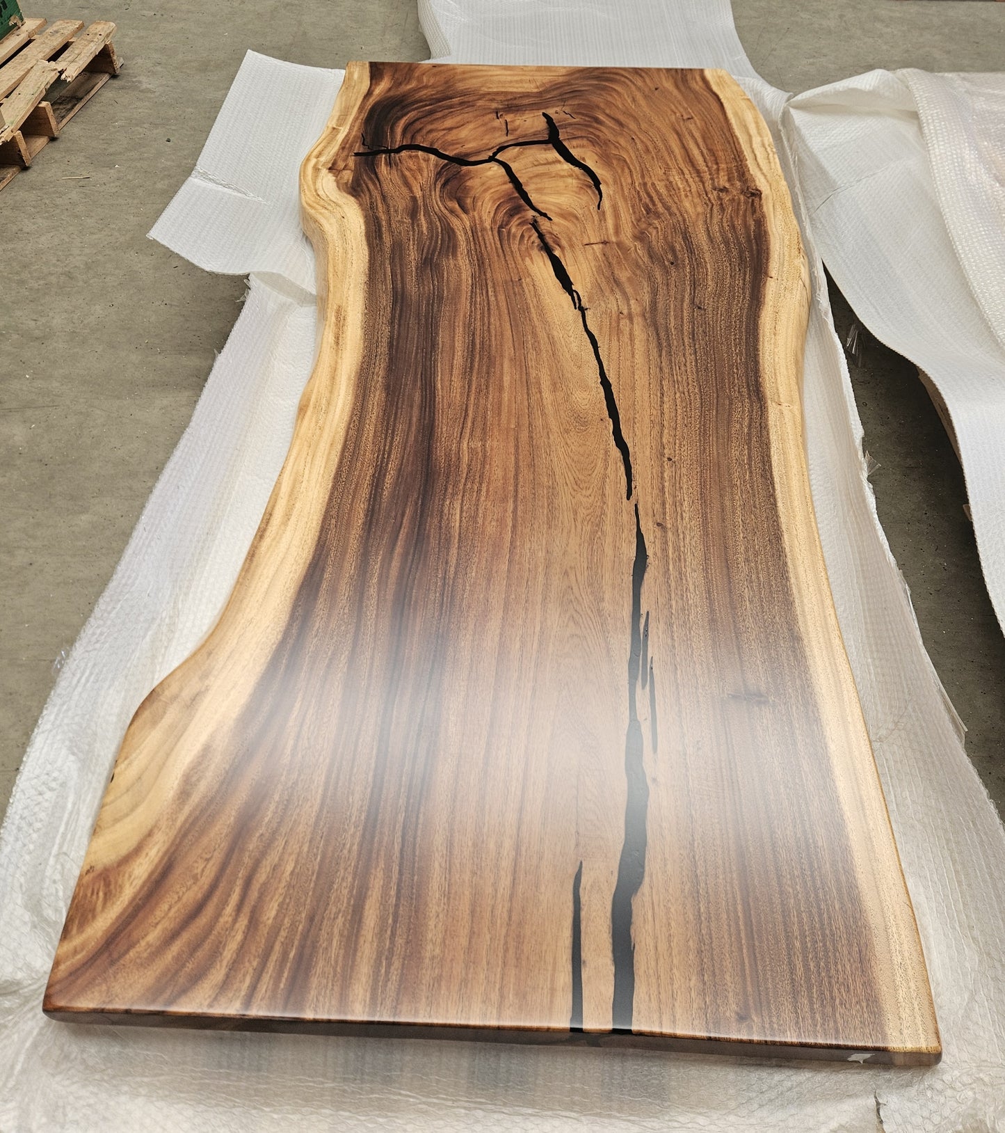 Table number 5 (218x92cm)