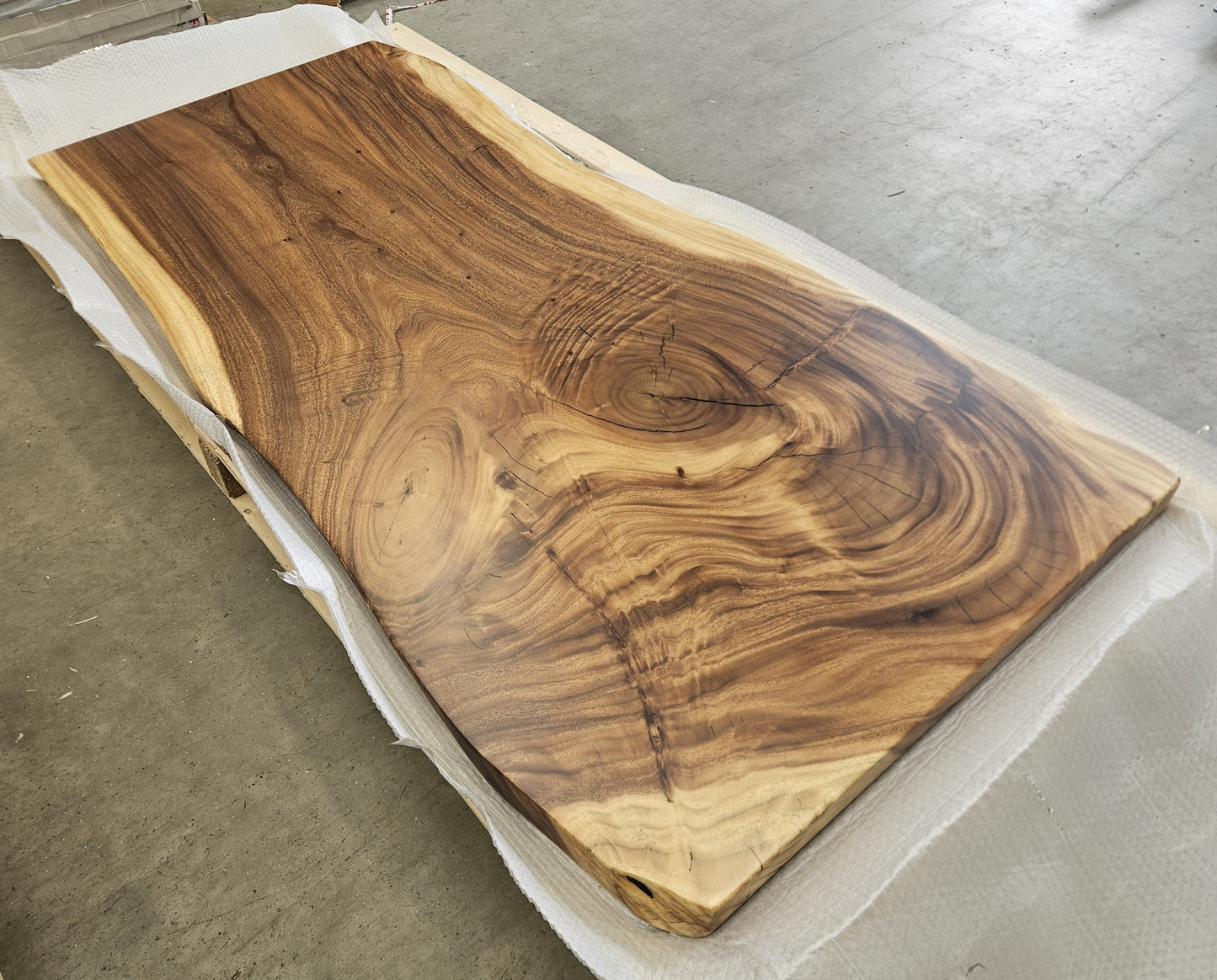 Table number 62 (200x93cm)