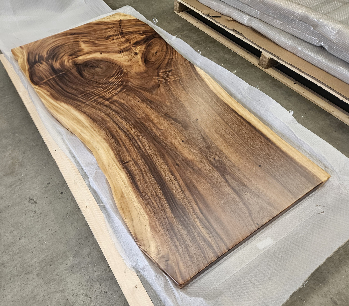 Table number 62 (200x93cm)