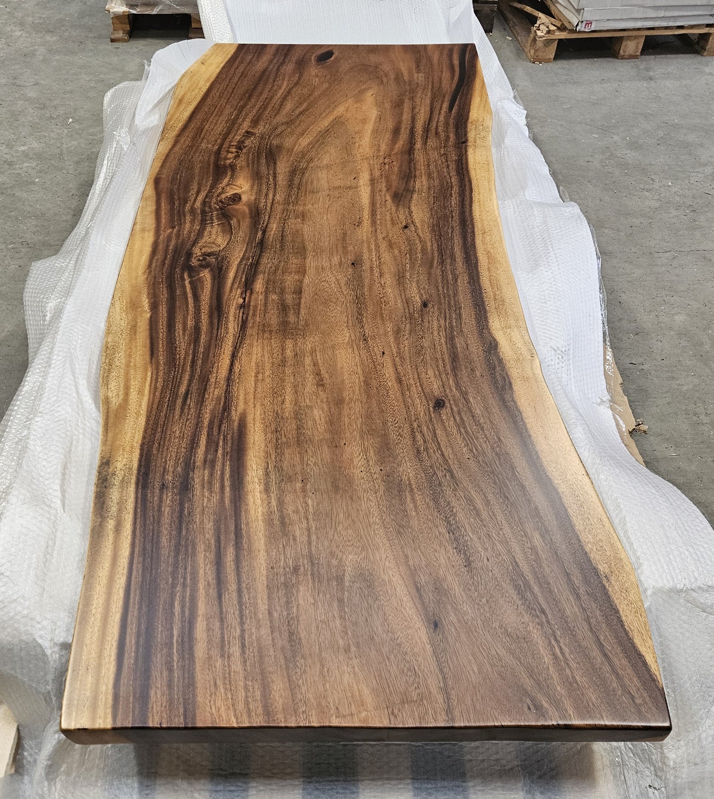 Table number 67 (210x83cm)