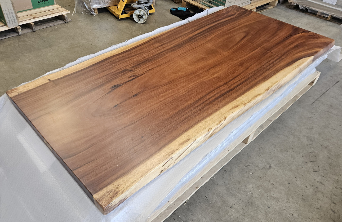 Table number 6 (235x100cm)