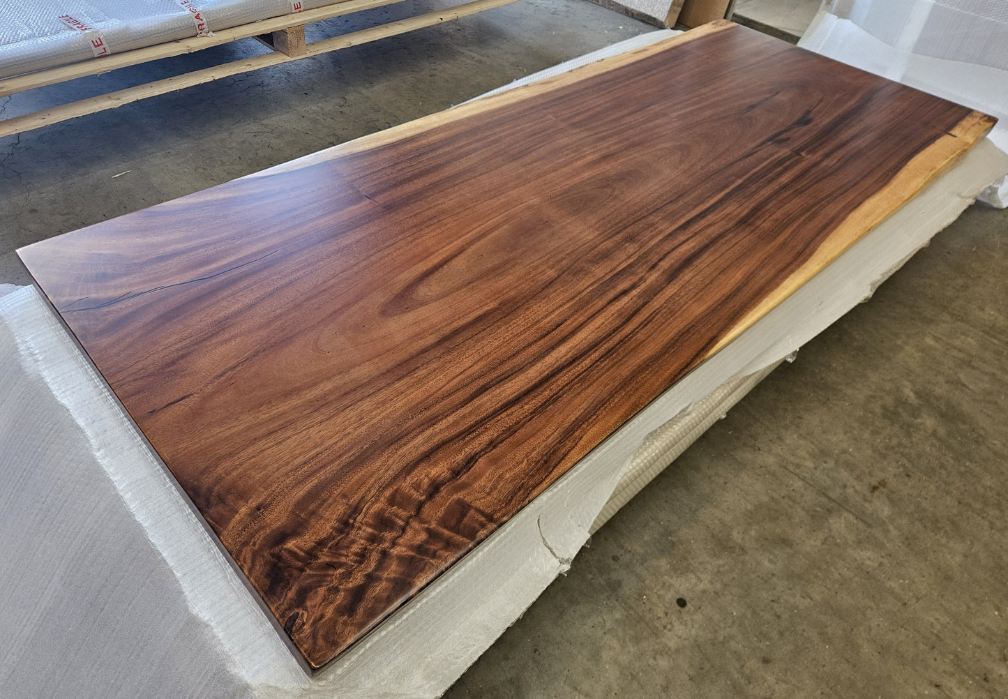 Table number 6 (235x100cm)