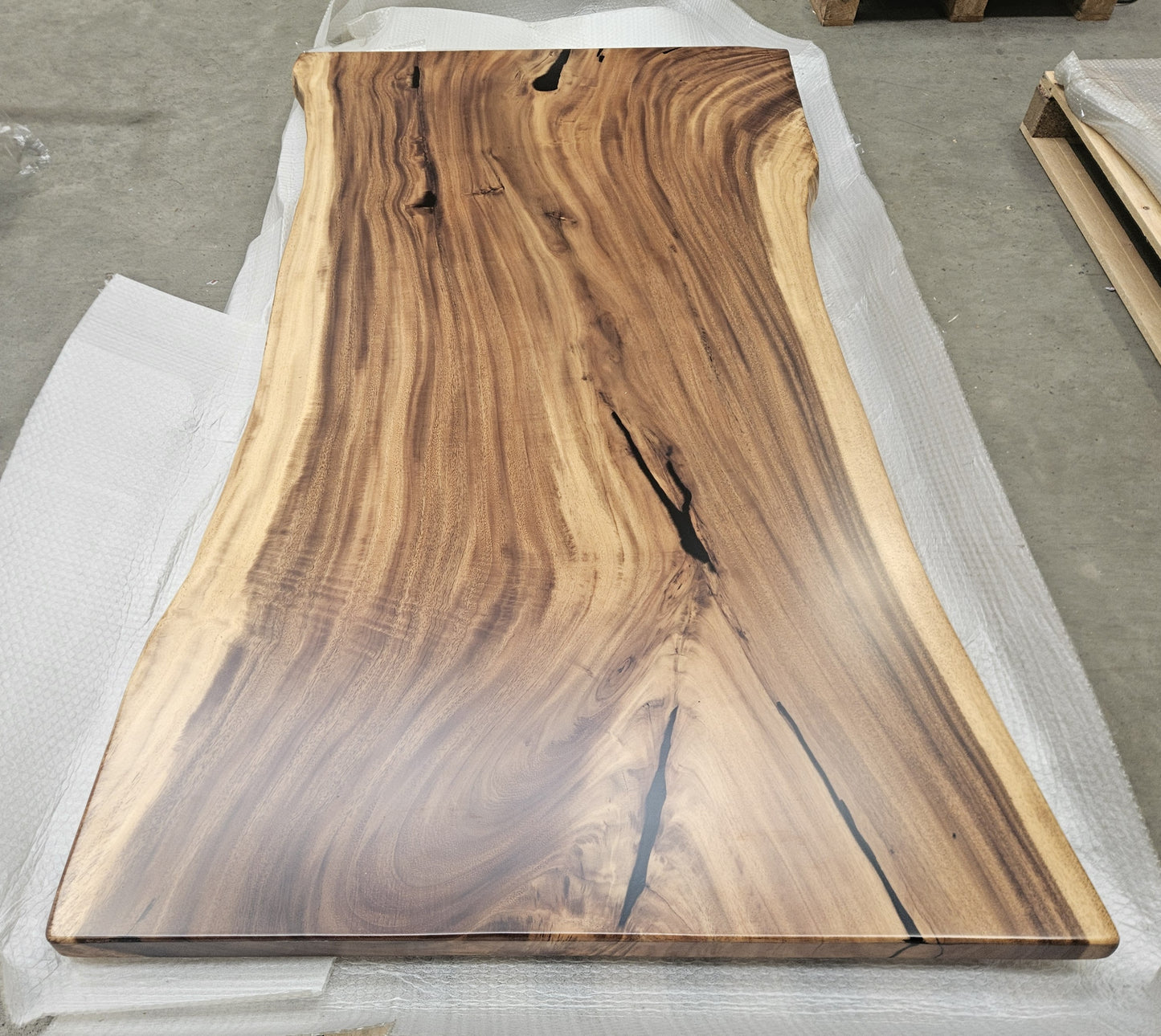 Table number 7 (198x106cm)