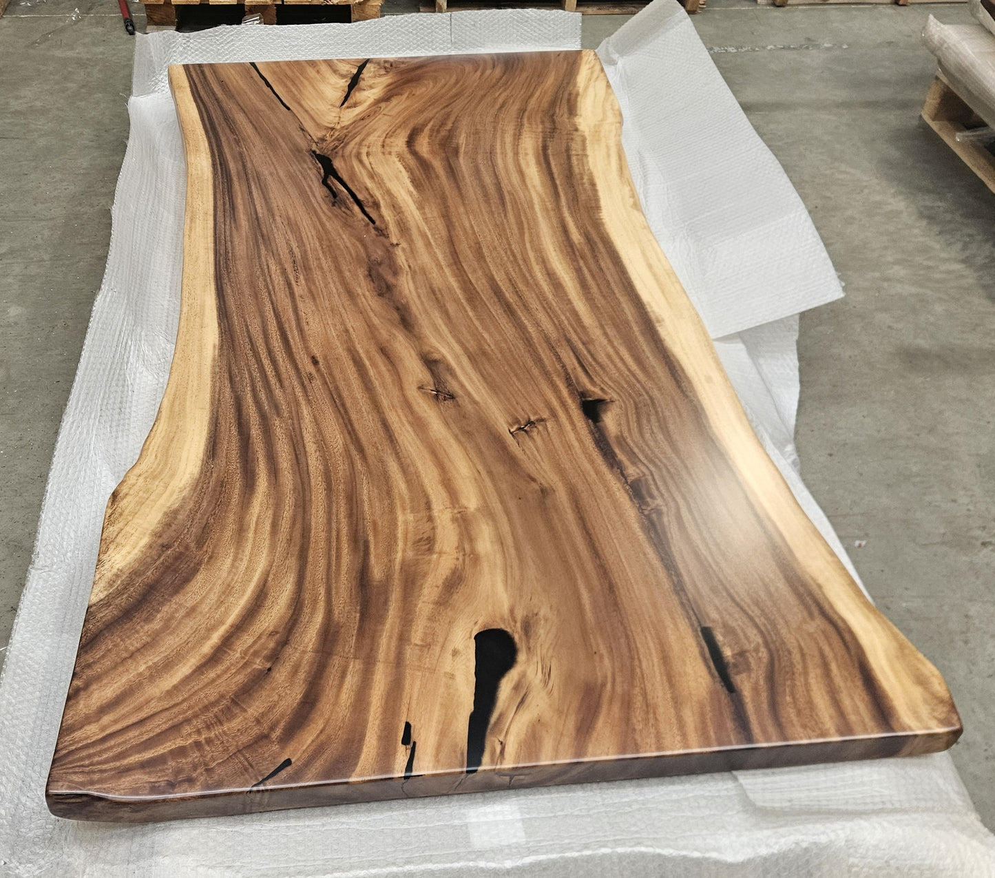 Table number 7 (198x106cm)