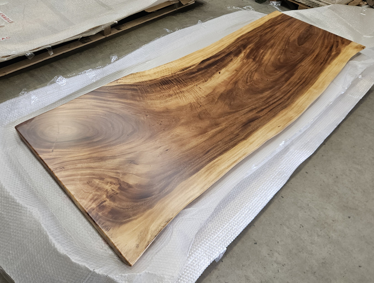 Table number 9 (228x85cm)