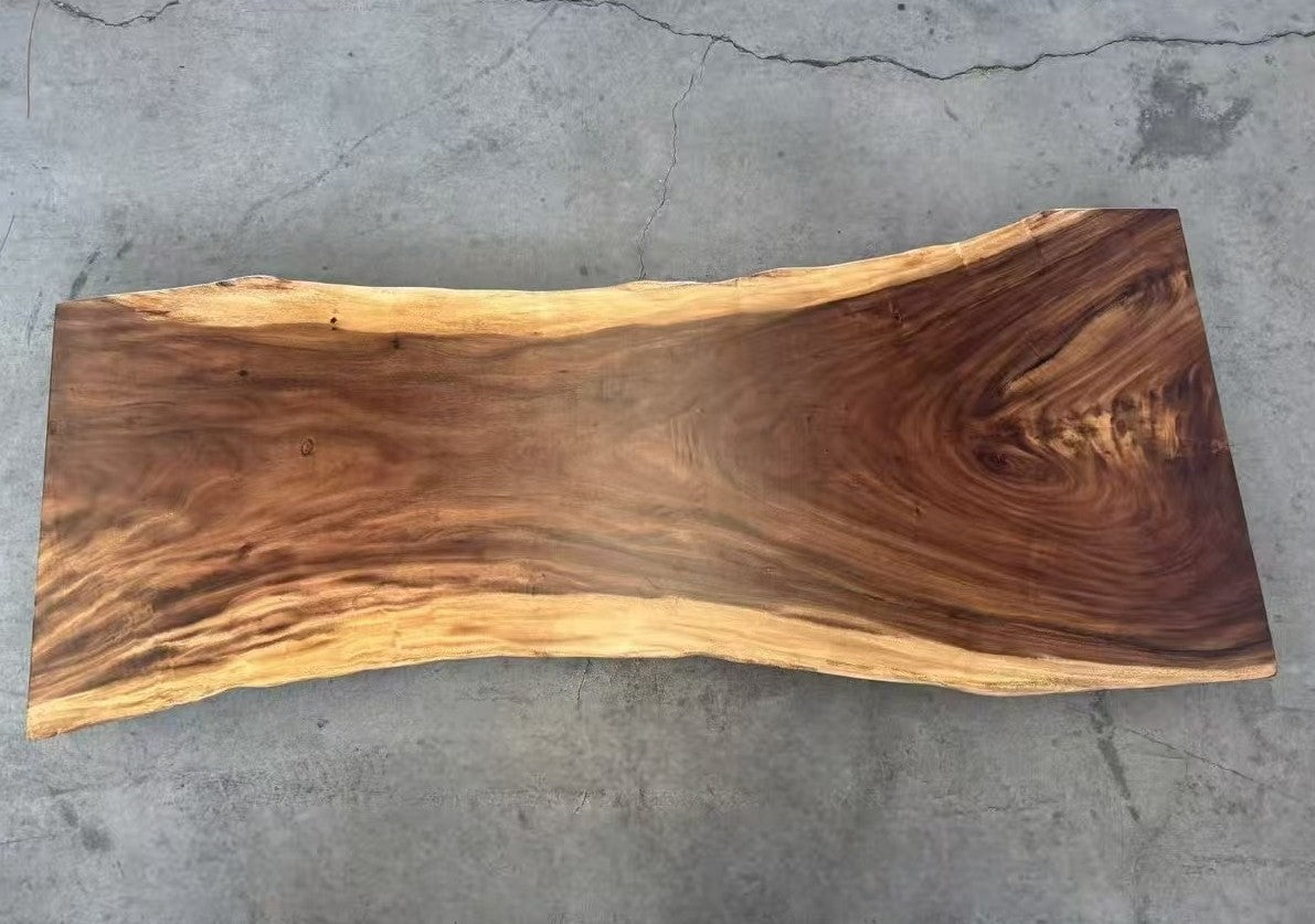 Table number 15 (262x102cm)