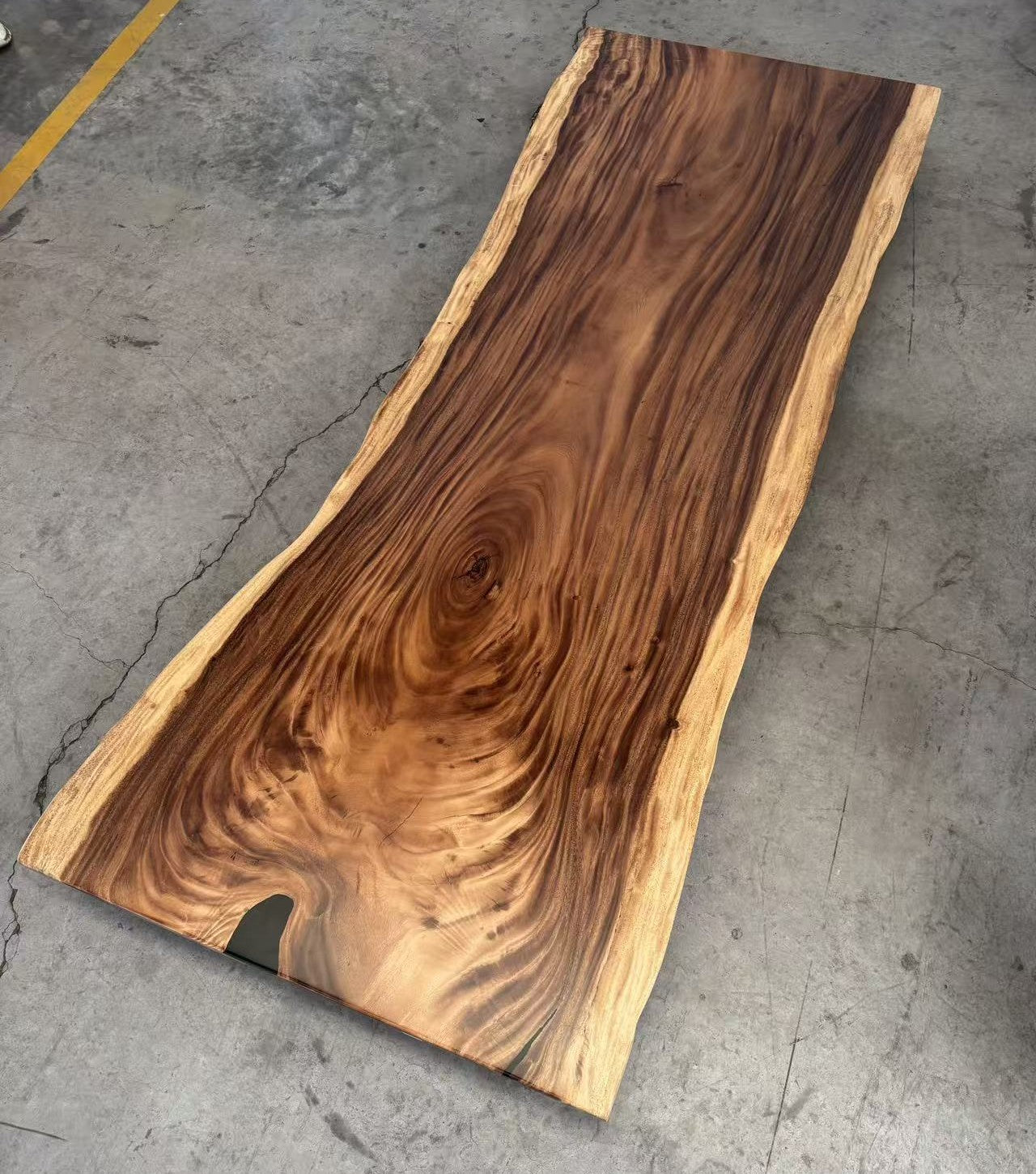 Table number 16 (280x112cm)