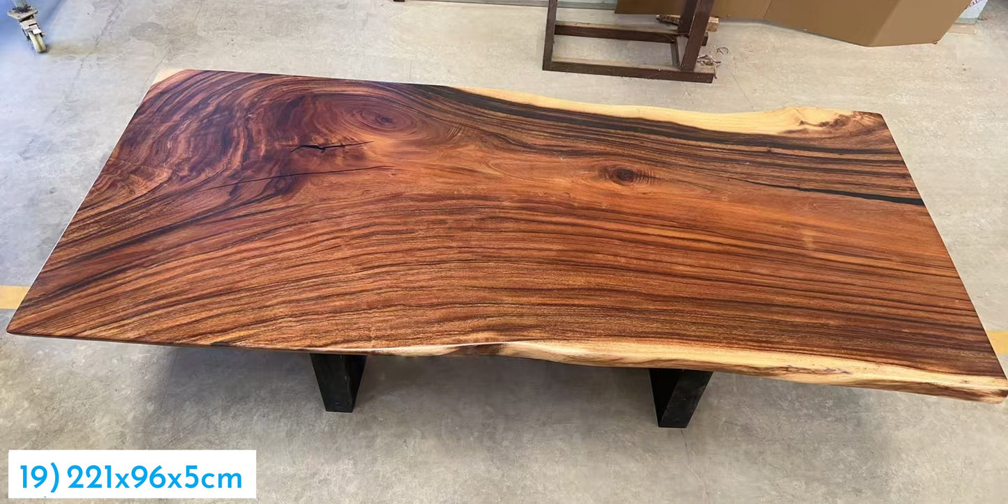 Table number 19 (221x96cm)