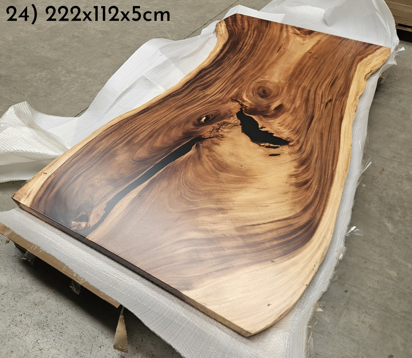 Table number 24 (222x112cm)
