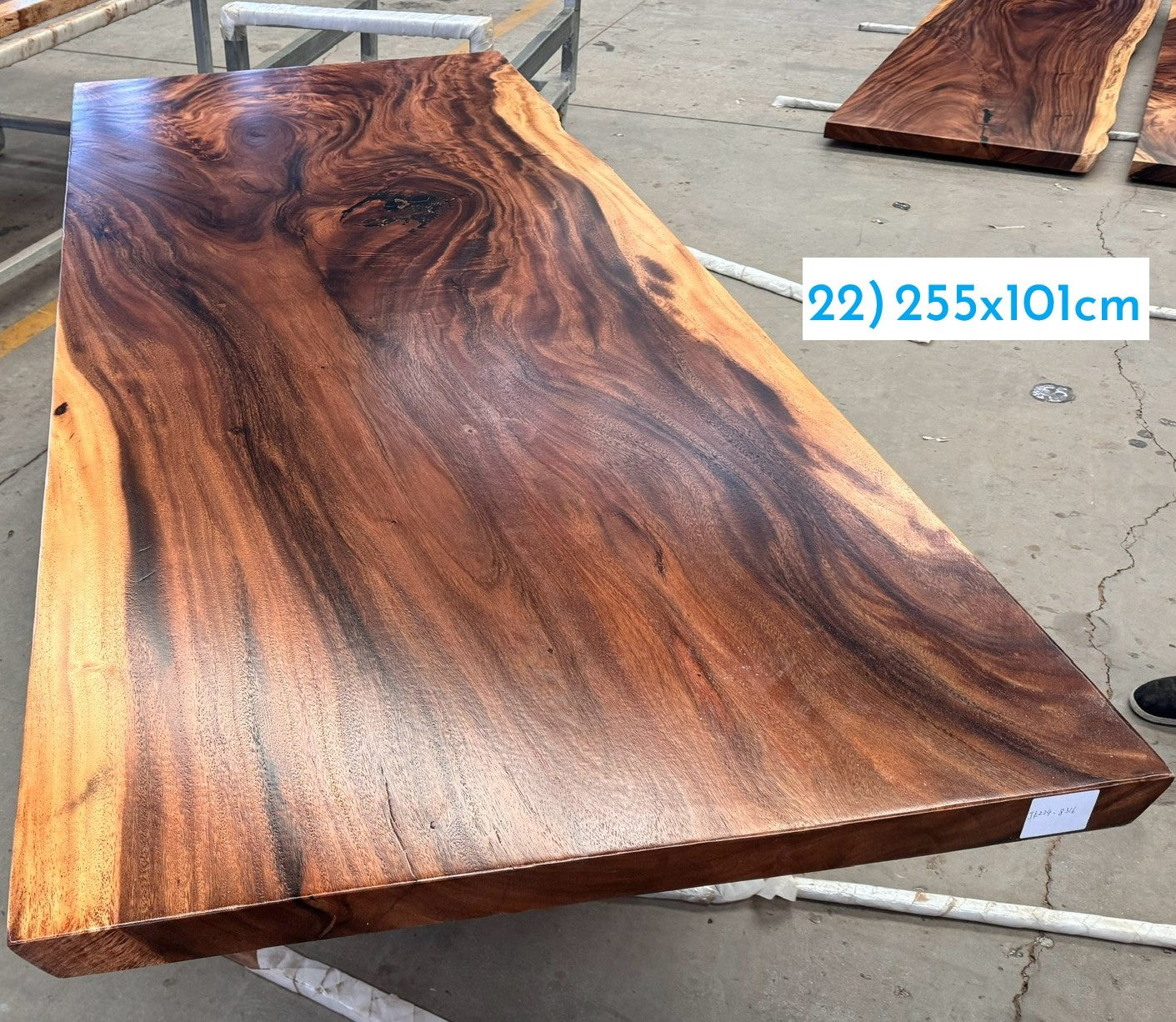 Table number 22 (255x101cm)