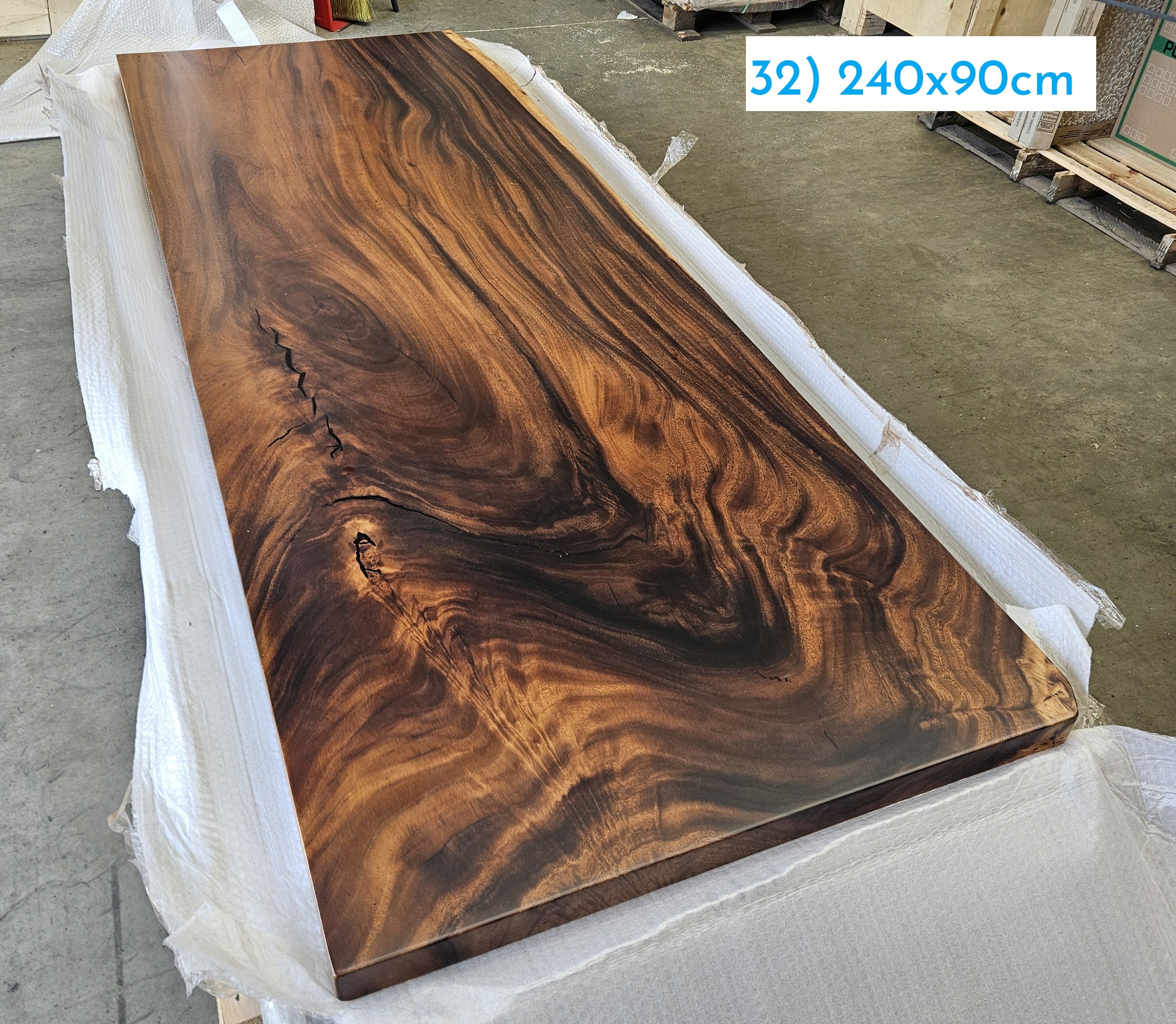 Table number 32 (240x90cm) – Walnut Tables