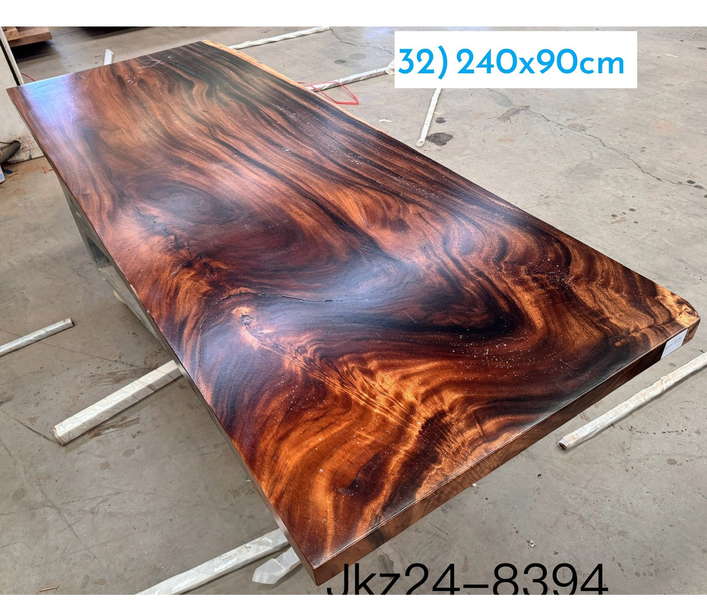 Table number 32 (240x90cm)