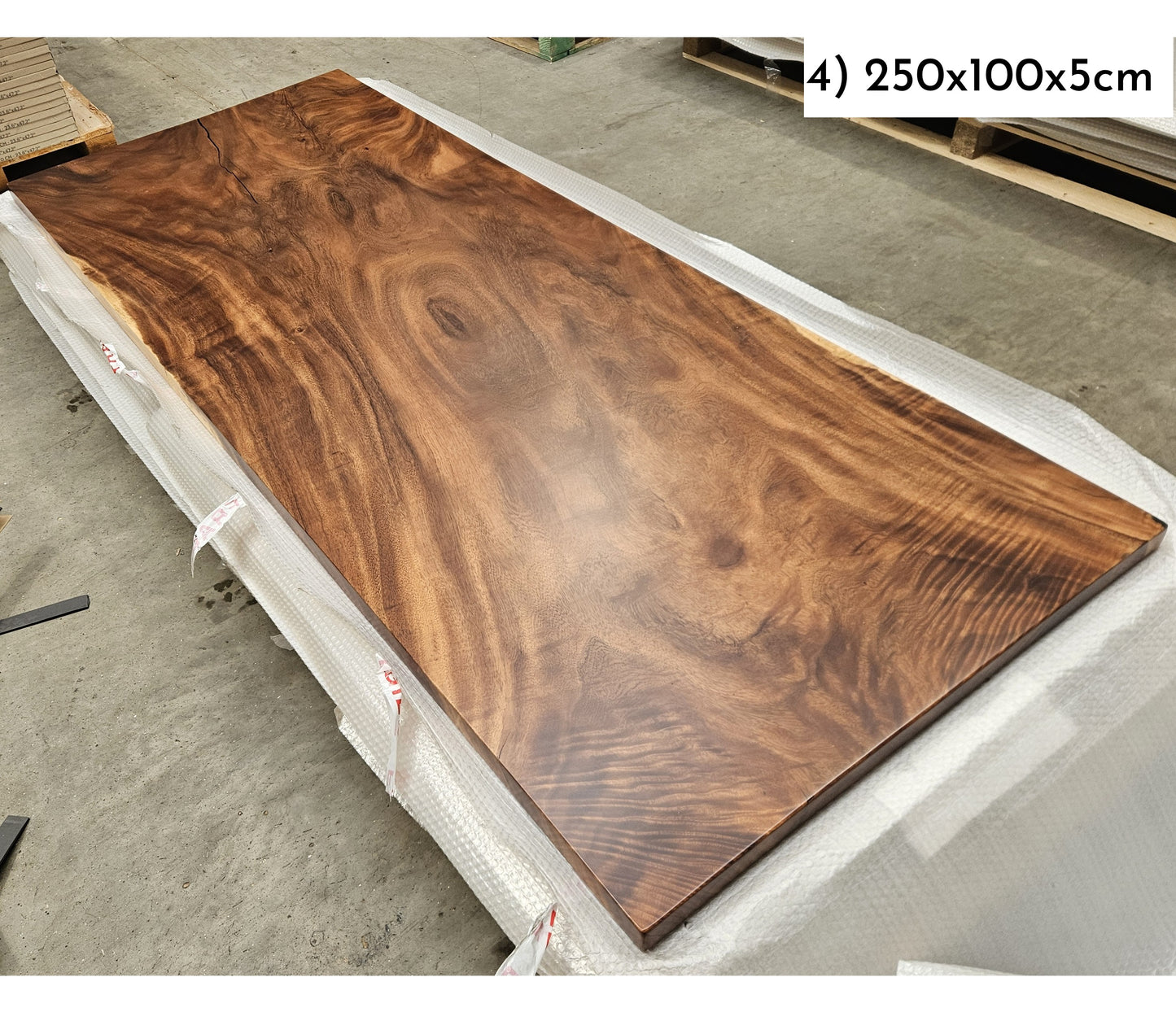 Table number 4 (250x100cm)