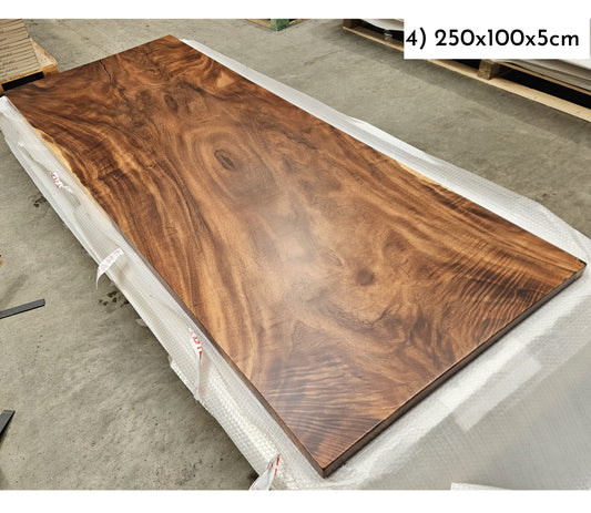 Table number 4 (250x100cm)