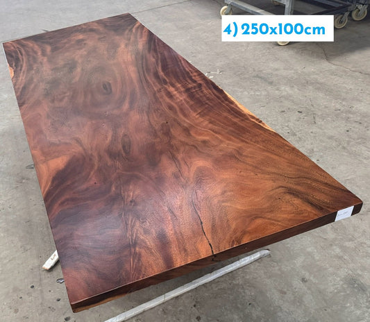 Table number 4 (250x100cm)