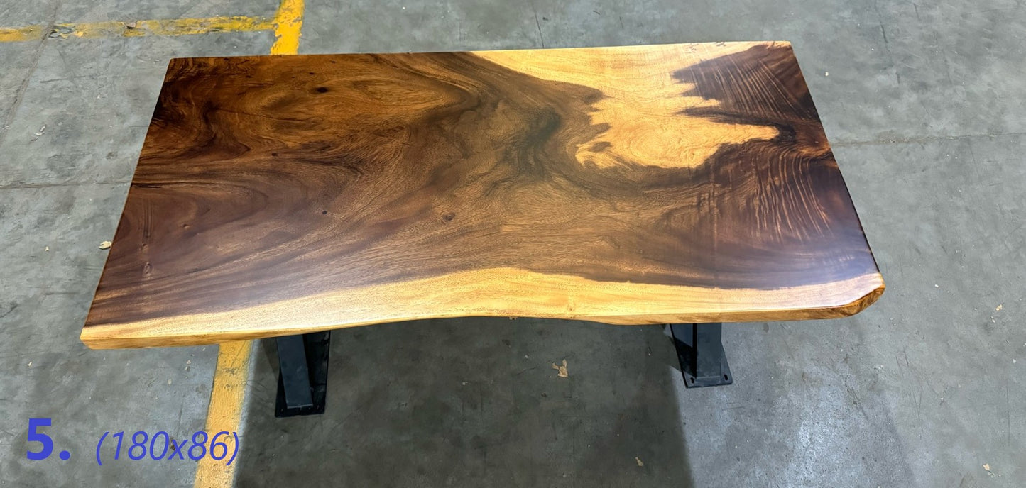 Table number 5 (180x86cm)