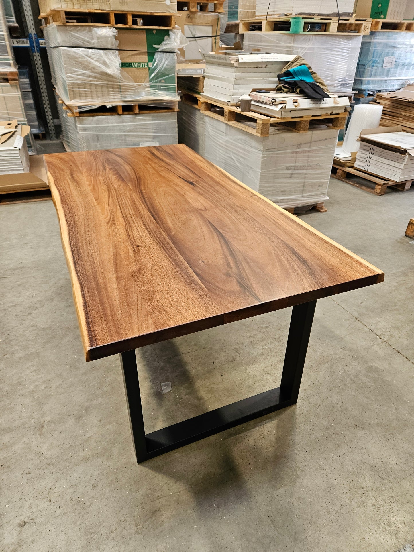Plank Walnut Table 180x90cm