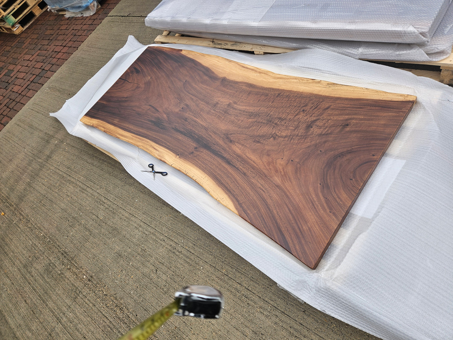 Table number 12 (210x86cm)
