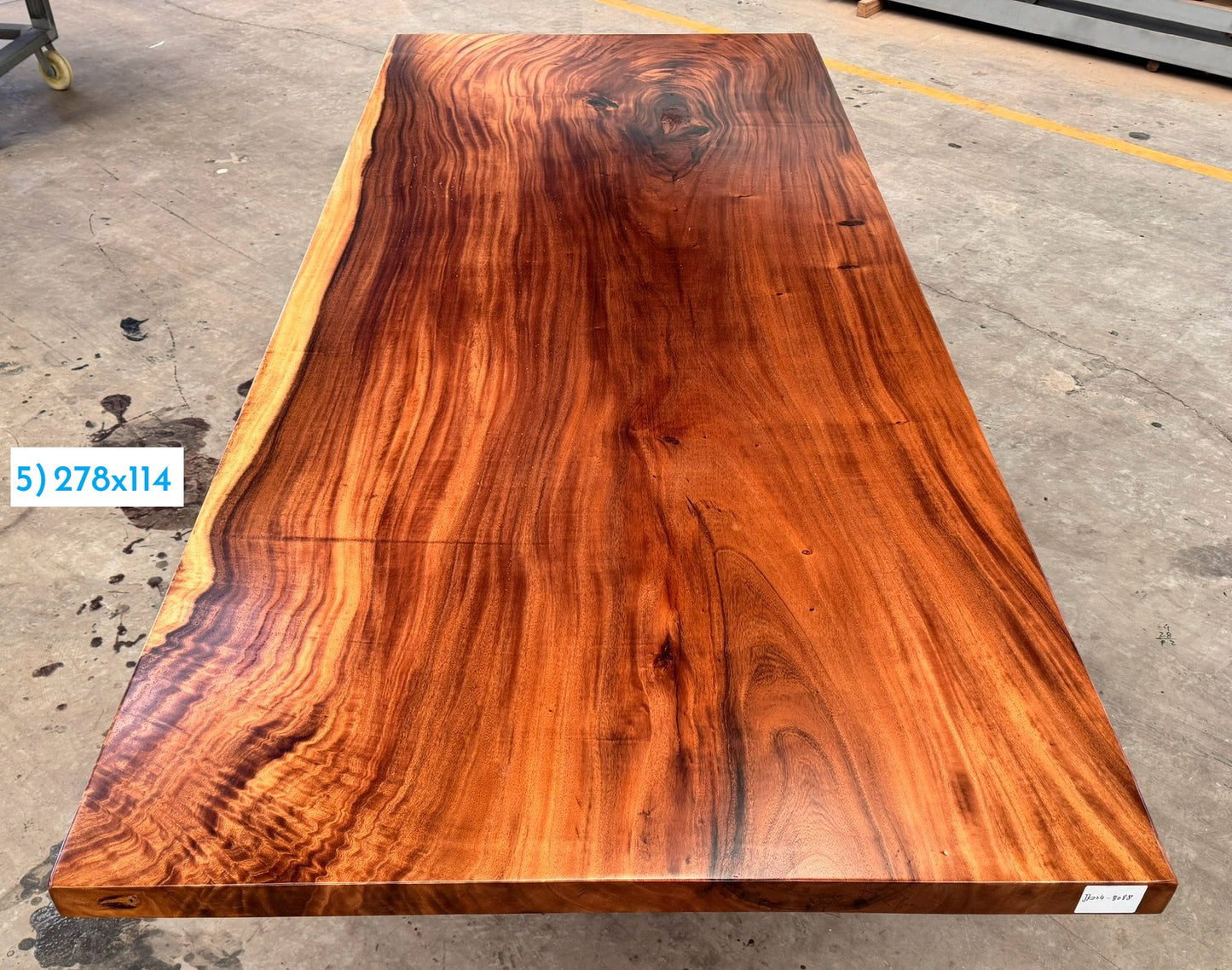 Table number 5 (278x114cm)