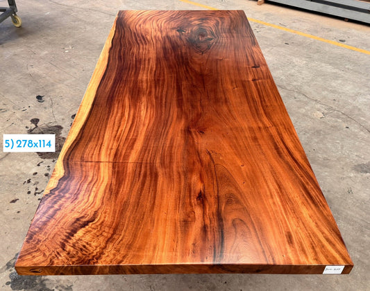 Table number 5 (278x114cm)